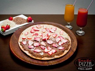 Pizza Doce - Sensação Morango com Chocolate Branco e Chocolate Preto